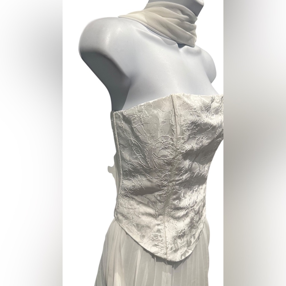 Lulus Laubrey White Floral Jacquard Mini Dress and Scarf Set Size Medium NWT - Picture 7 of 16